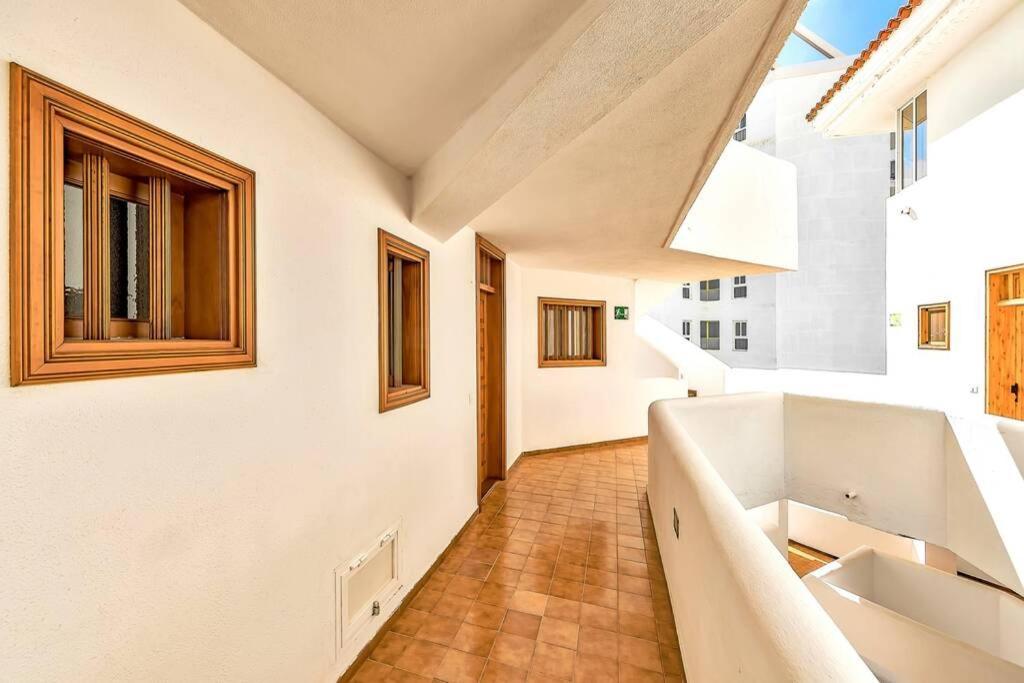 Modern Apartment In Parque Royal I, Playa Fanabe Costa Adeje  ภายนอก รูปภาพ